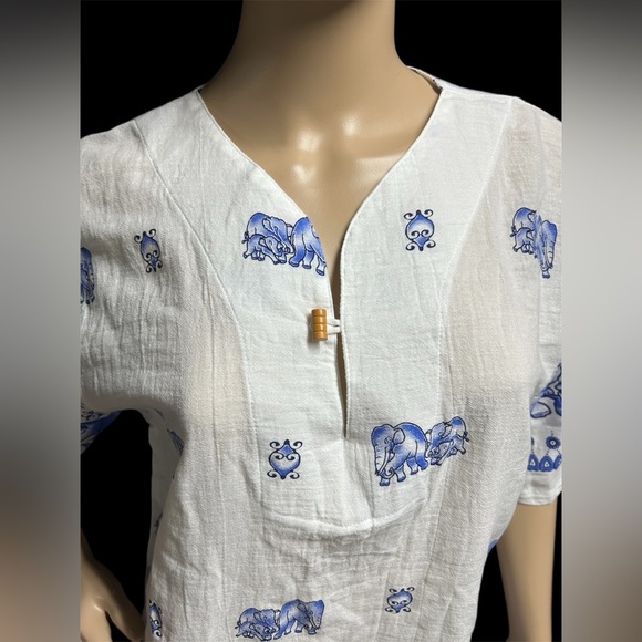 Whimsical Elephants 100% Cotton Split Neck PullOver Tunic By DA Collection Sz L - Picture 3 of 12